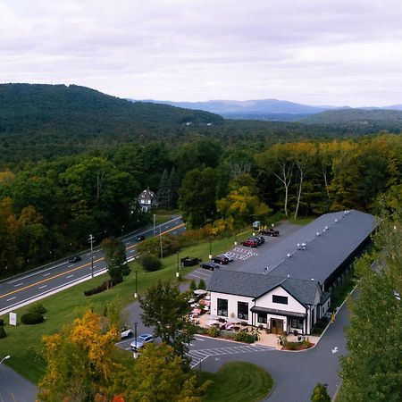 Berkshires Untold Hotel Ленъкс Екстериор снимка