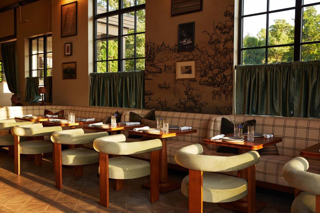 Berkshires Untold Hotel Ленъкс Екстериор снимка