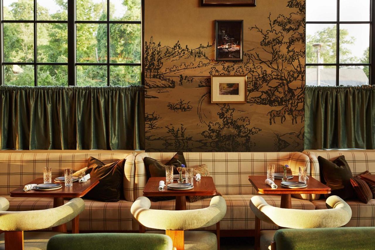 Berkshires Untold Hotel Ленъкс Екстериор снимка